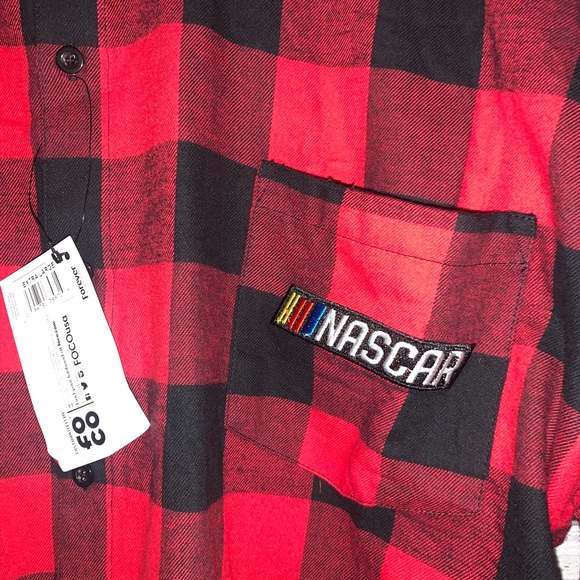 FOCO NASCAR Flannel XL Limited Edition Long Sleeve Button Up Shirt Red & Black - Picture 3 of 4